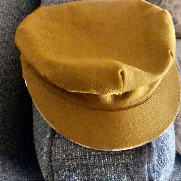 Authentic Burberry Gold/Camel Wool Cap Hat with Plaid Trim - Picture 4 of 11